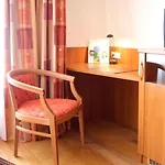 Brunner 3* אמברג