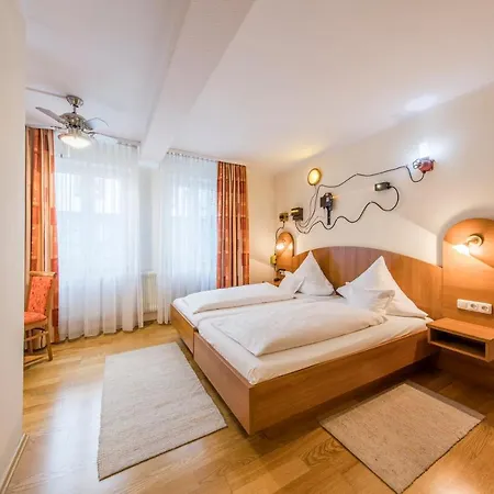 Brunner Hotel 3*